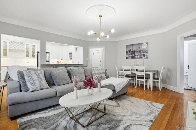 Photo - 26 Pondfield Rd Unit #4F