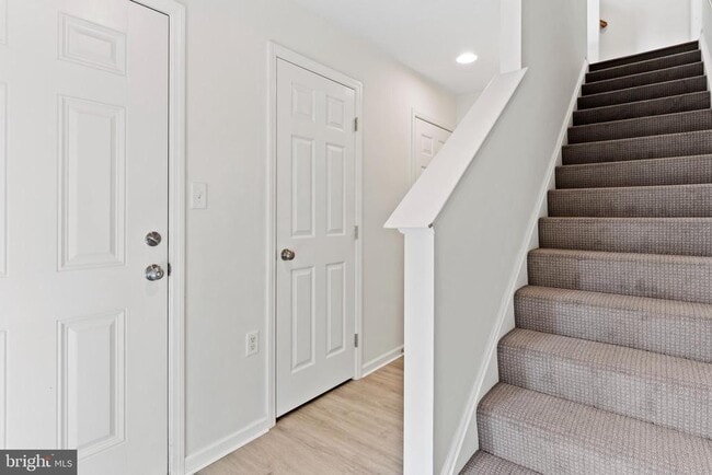 Building Photo - 3030 Meridian Cmns