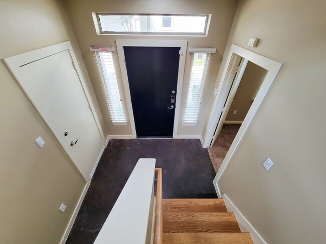 Photo - Elegant Gated Townhome Offering Unparallel...