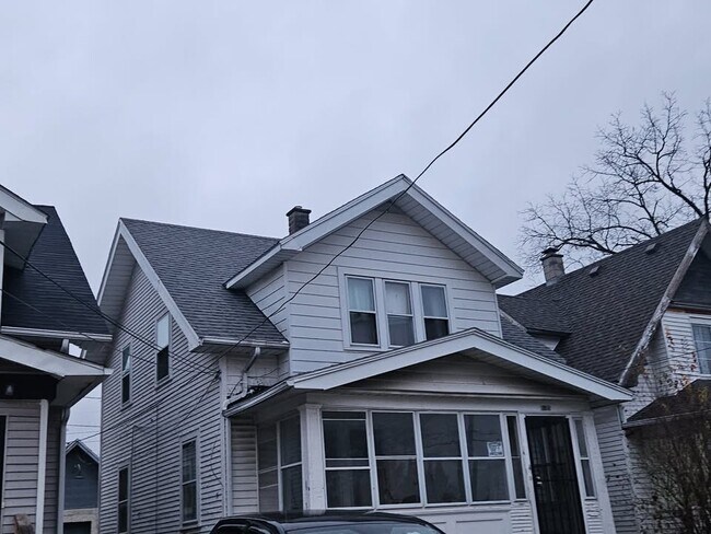 Photo - 2225 Academy Ave