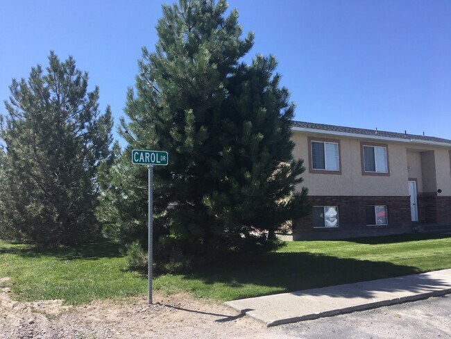 Newly remodeled 2 bedroom, 1 bathroom apartment in Blackfoot with Fiber Internet- Available in Oc...
