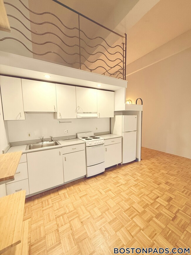 Photo - 61 Brookline Ave Unit 207