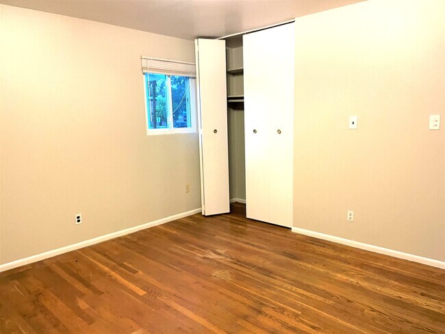 Photo - 218 Upton St