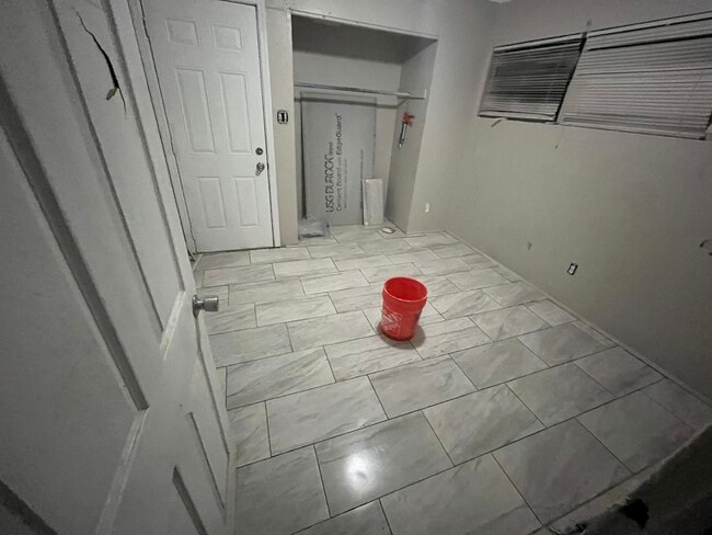 Photo - 1900 45th St S