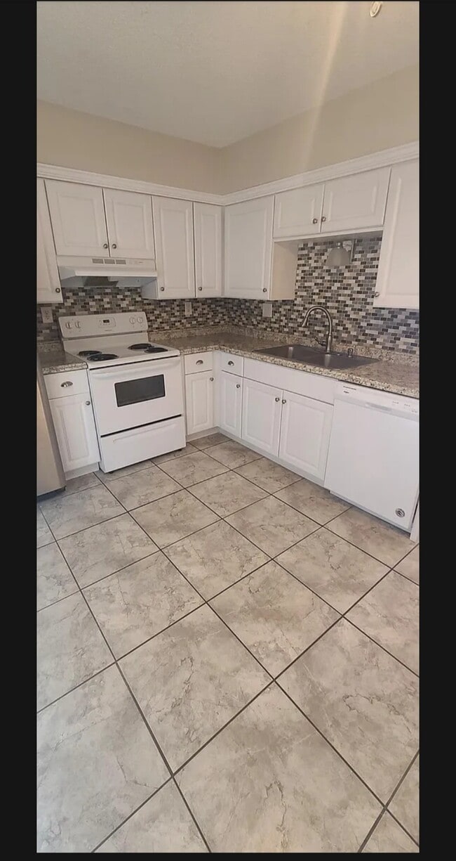 Photo - 13352 Hiddencrest Ln Unidad CONDO