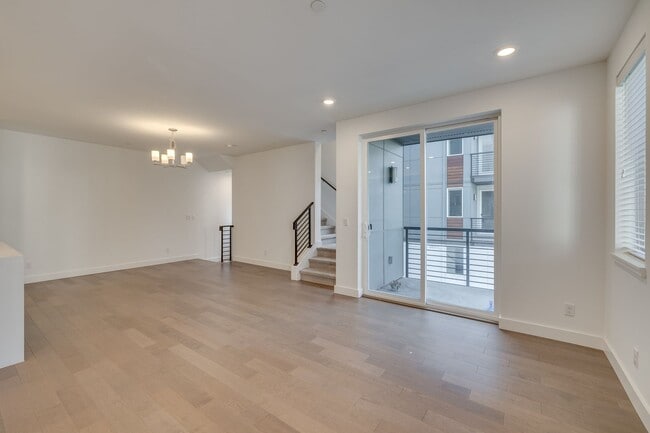 Photo - Modern Sammamish Townhome with Style, Spac...