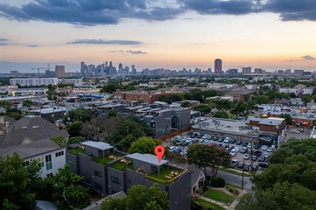 Photo - 5726 Oram St