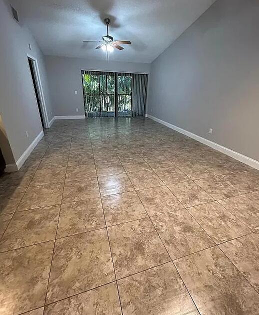 Photo - 1999 NW 4th Ave Unidad C