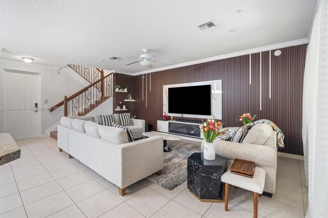 Building Photo - 2925 NW 126th Ave Unit 105