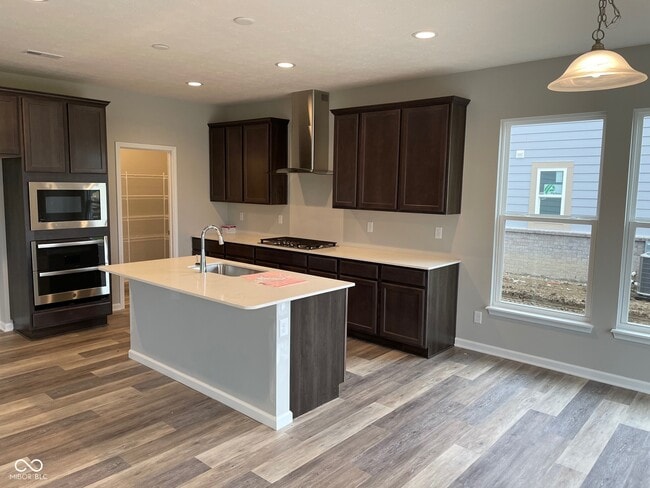 Photo - 15208 Portobello Pl
