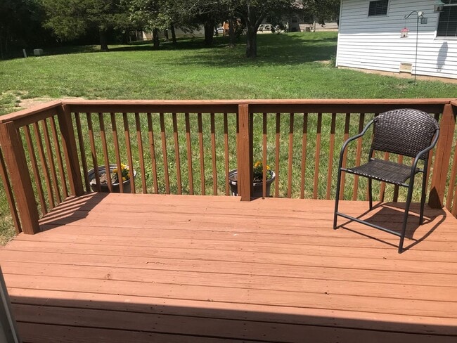 Photo - 1327 Carriage Ct