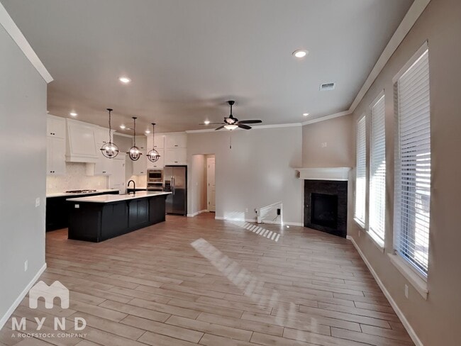 Photo - 5400 Riverrun Ct