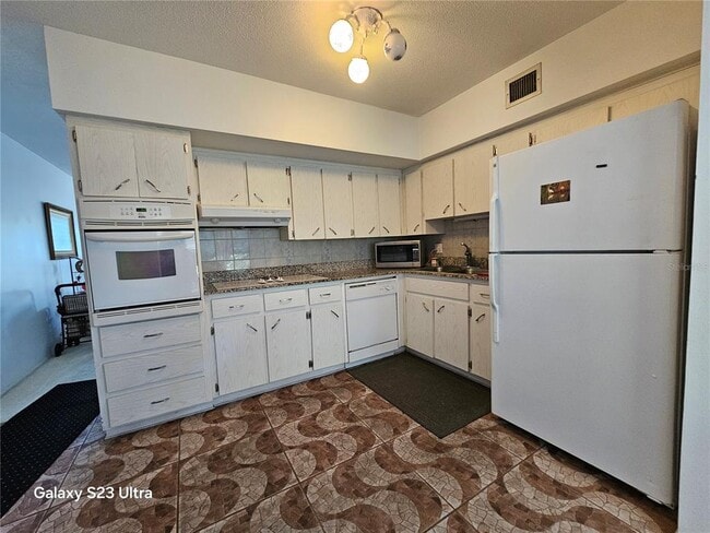 Photo - 2380 World Pkwy Blvd Unit 56