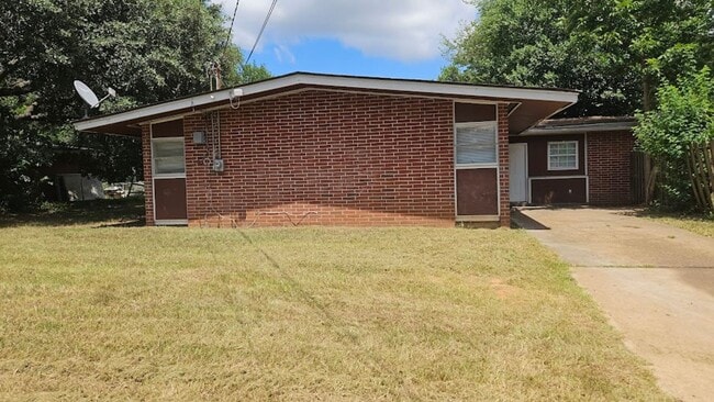 Building Photo - 1969 S Riverview Cir Rental