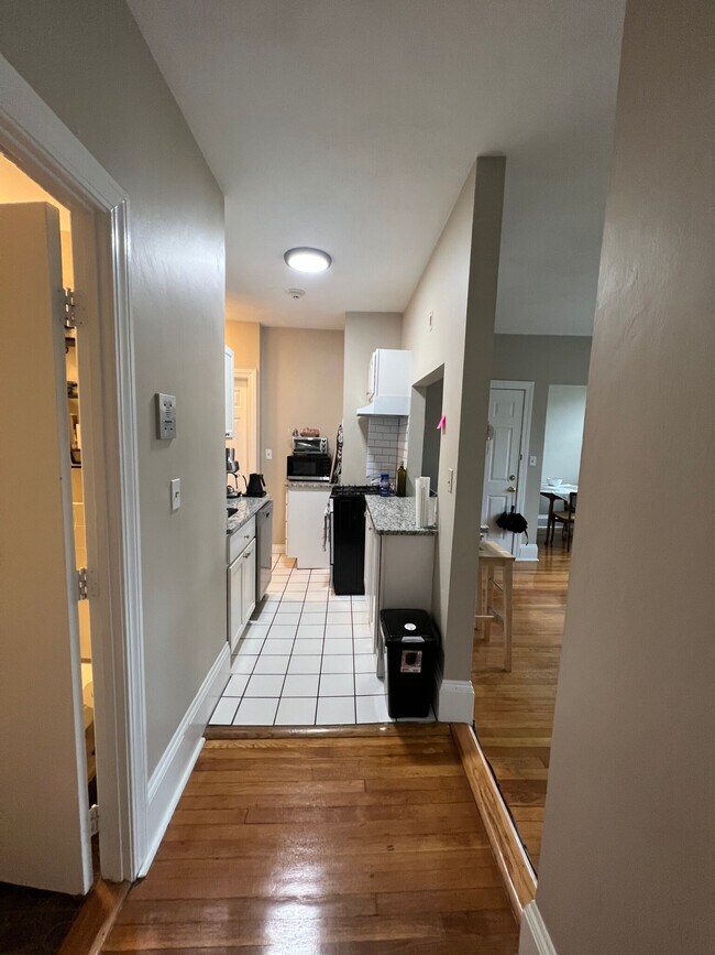 Photo - 100 St Mary's St Unit 4