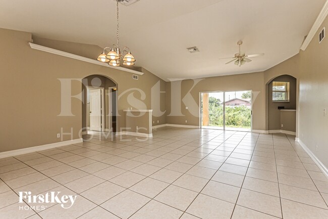 Photo - 4115 10th St SW