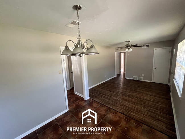 Photo - 3124 S Goodlett St