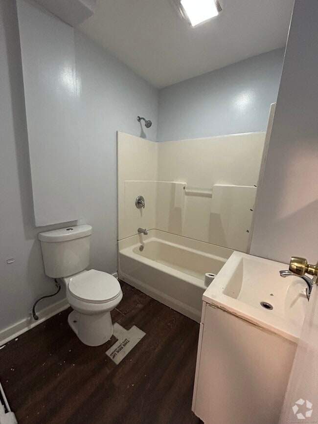 Building Photo - 173 5th St Unit 2 Rental