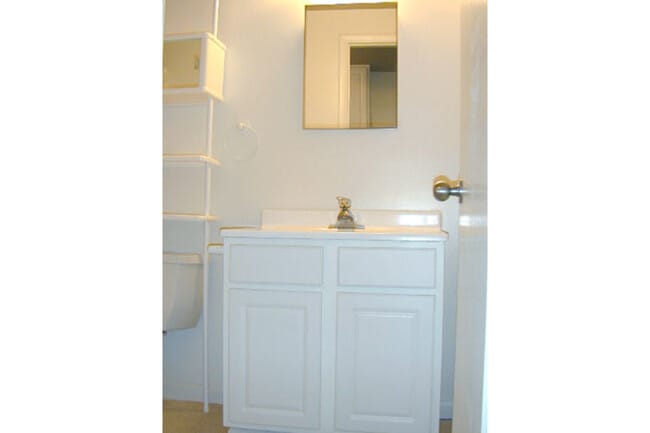 Photo - 1025 James St