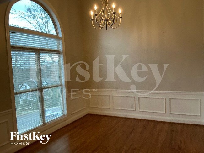 Photo - 6209 Shades Pointe Ln