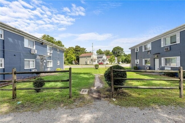 Building Photo - 200 Pullman Ave Unit 4 Rental
