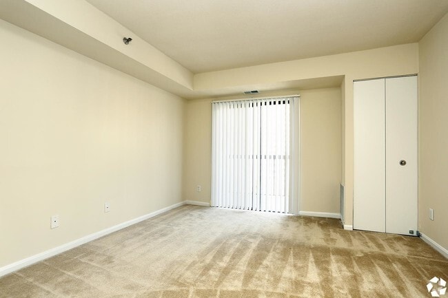 Bedroom - Cortland on South Eads Apartments