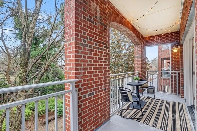 Photo - 1829 Kenilworth Ave Unidad 206B