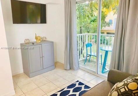Photo - 821 SW 2nd St Unidad 8
