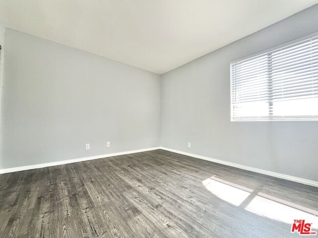 Photo - 100 Clark Dr Unidad 108