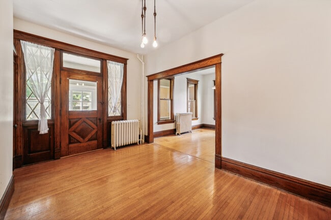 Photo - 303 Angel Ave SW Unit 2