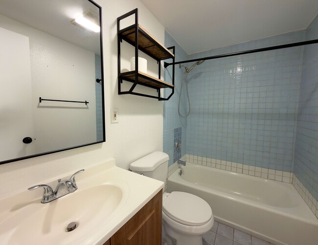 Photo - 2237 Prospect St