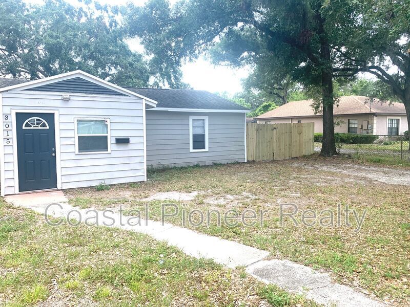 Photo - 3015 Deleuil Ave