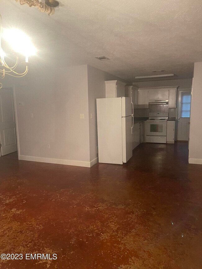 Photo - 6231 Apt 4 Hwy