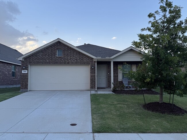 Building Photo - 1618 Avery Pointe Dr