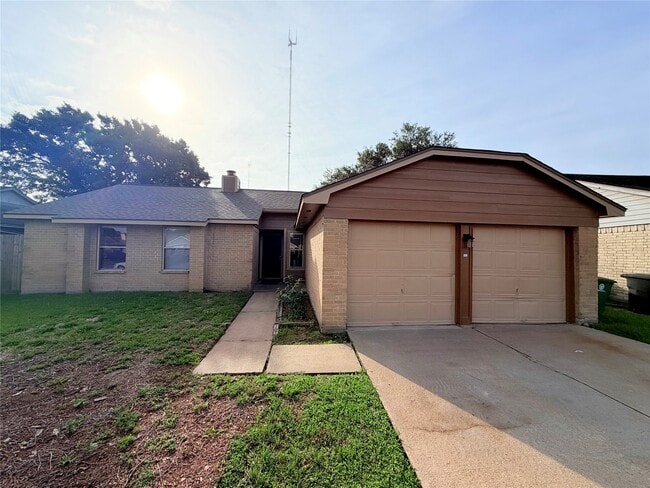 Photo - 17219 Foxfield Dr