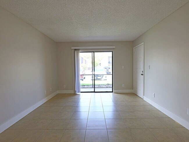 Photo - Mystic Gardens 5313-1304 Unidad 5313 Summerlin Rd 1304 Fort Myers, FL 33919