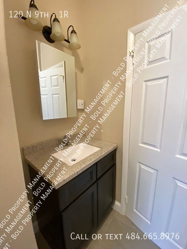 Photo - 120 N 9th St Unit 1R