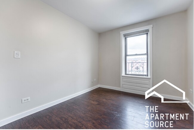 Photo - 1501 W Fullerton Ave Unidad 1R