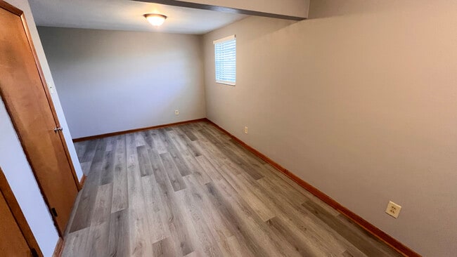 Building Photo - 611 Cherry St Unit B