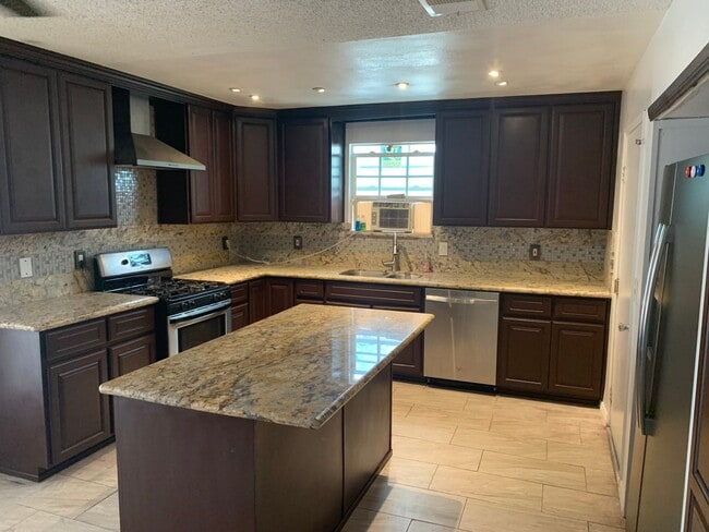 Photo - Spacious 4Bed/2Bath Moreno Valley