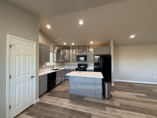 Photo - 153 S Stardust Cir