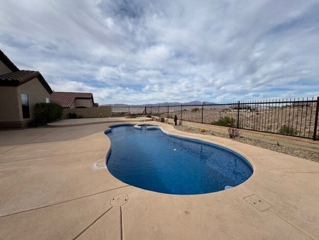 Photo - 3 BR on the GOLF COURSE with POOL-Laughlin Ranch Association