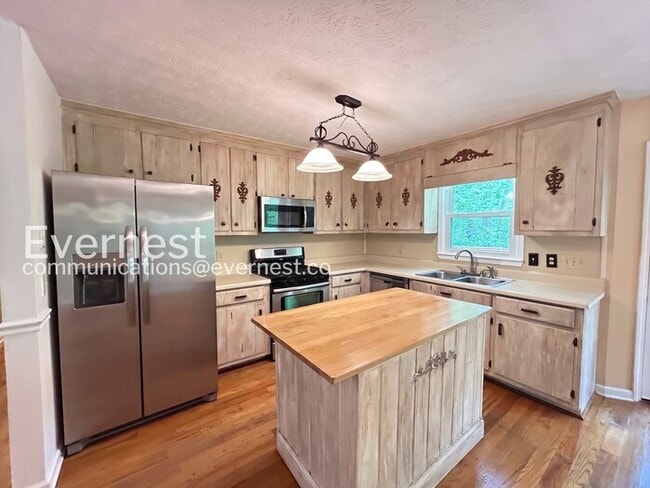 Photo - 2100 Toonigh Rd