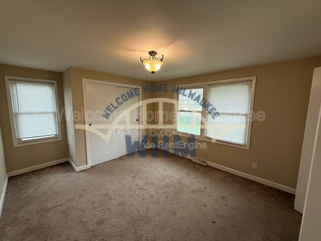 Photo - 4248 S 5th St Unit Upper