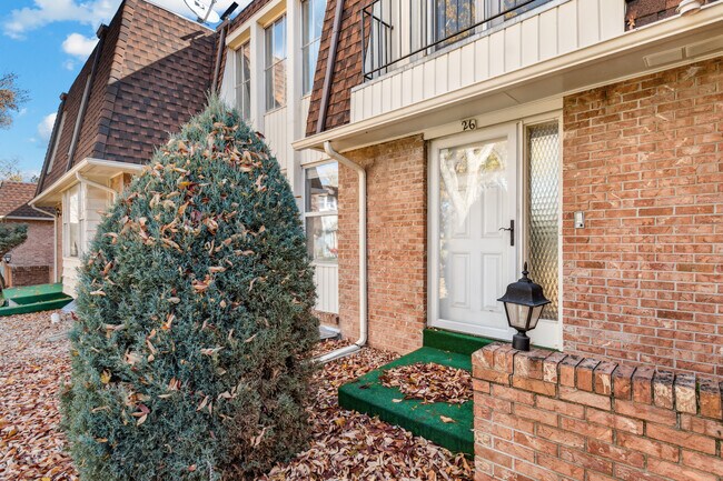 Photo - 1200 S Monaco Street Pky