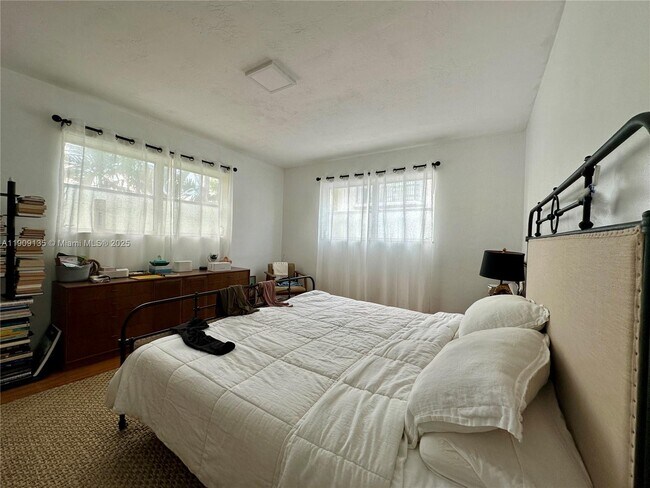 Photo - 1135 101st St Unidad 6