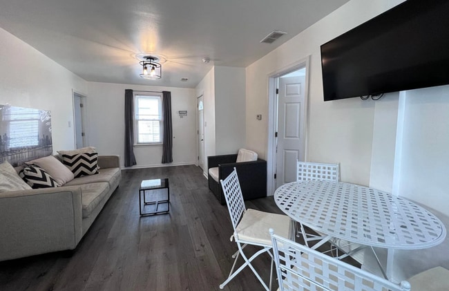 Photo - 4358 N Oak Park Ave