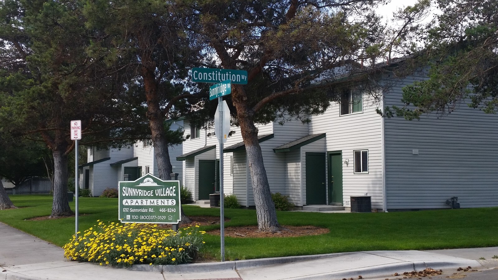 Sunnyridge Village Apartments - Sunnyridge Village Apartments