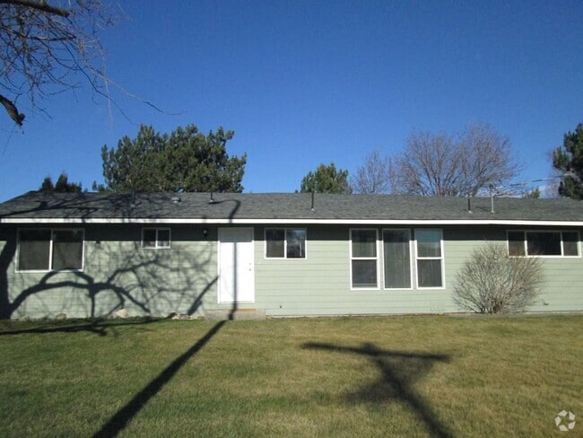 Building Photo - Non-Refundable & Security Deposit Total: $... Rental