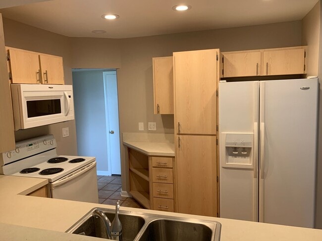 Photo - 3 Bed, 2 Bath Home for Rent in Northeast St. Pete